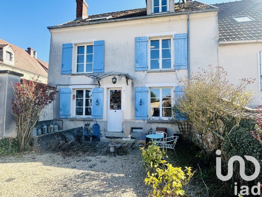 Traditional house 5 rooms of 135 m² in Charly-sur-Marne (02310)