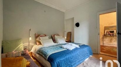 Village house 8 rooms of 220 m² in Saint-Hilaire-d'Ozilhan (30210)