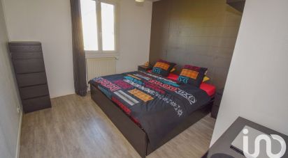 House 5 rooms of 96 m² in Verneuil-l'Étang (77390)