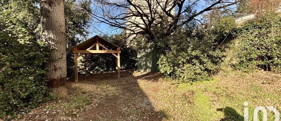 Maison traditionnelle 5 pièces de 126 m² à Aubenas (07200)