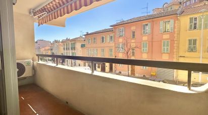 Apartment 2 rooms of 43 m² in Nice (06100)