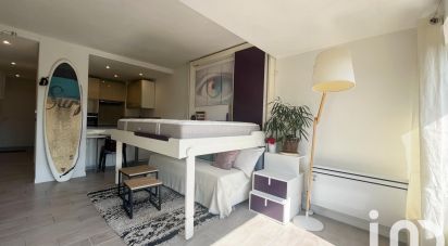 Studio 1 room of 33 m² in La Seyne-sur-Mer (83500)