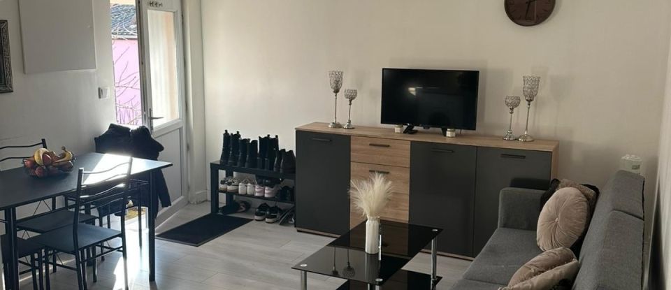 Building in Créteil (94000) of 133 m²