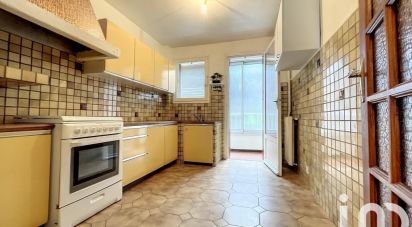 Apartment 4 rooms of 84 m² in La Seyne-sur-Mer (83500)
