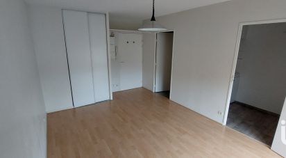 Apartment 1 room of 23 m² in Bordeaux (33800)