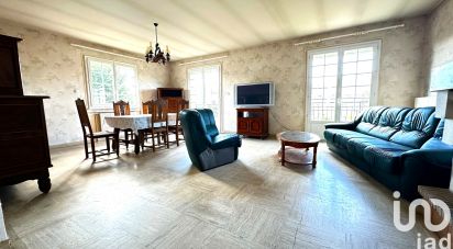 Maison traditionnelle 9 pièces de 155 m² à Chambœuf (42330)