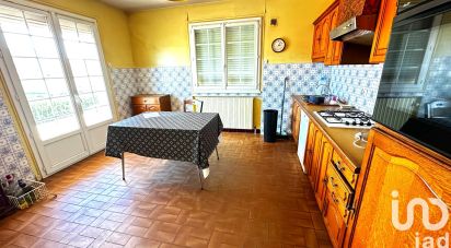 Maison traditionnelle 9 pièces de 155 m² à Chambœuf (42330)