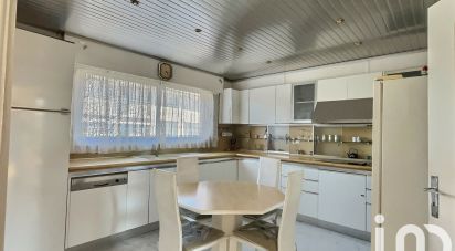 House 7 rooms of 205 m² in La Seyne-sur-Mer (83500)