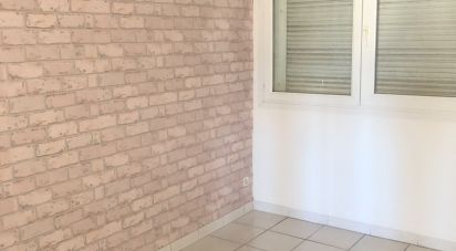 Apartment 4 rooms of 87 m² in Saint-Quentin (02100)