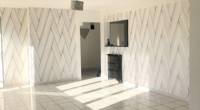 Apartment 4 rooms of 87 m² in Saint-Quentin (02100)