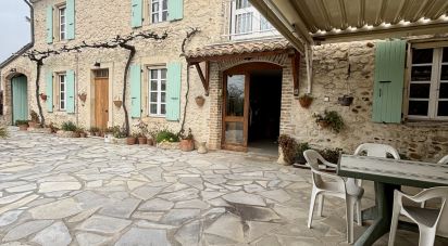 Country home 8 rooms of 270 m² in Savasse (26740)