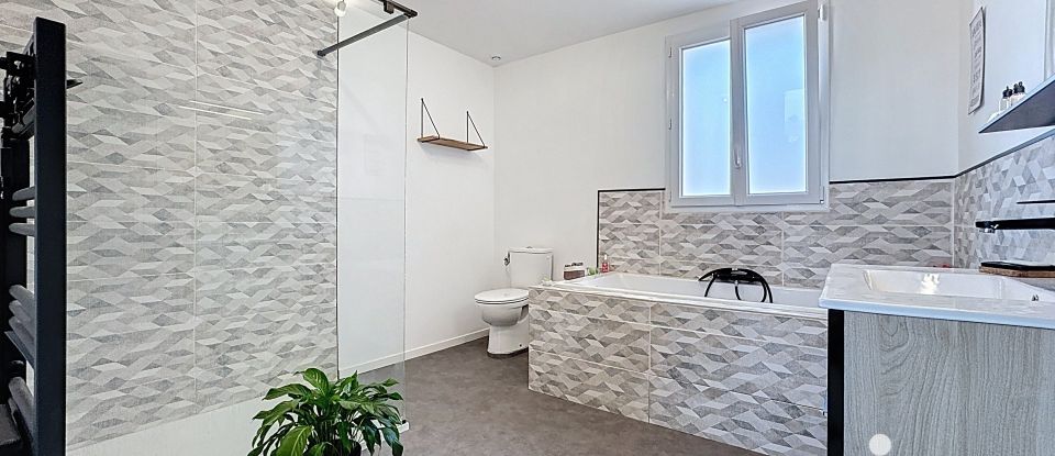 House 4 rooms of 110 m² in Bretteville (50110)