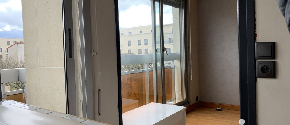 Studio 1 room of 28 m² in Saint-Maur-des-Fossés (94210)