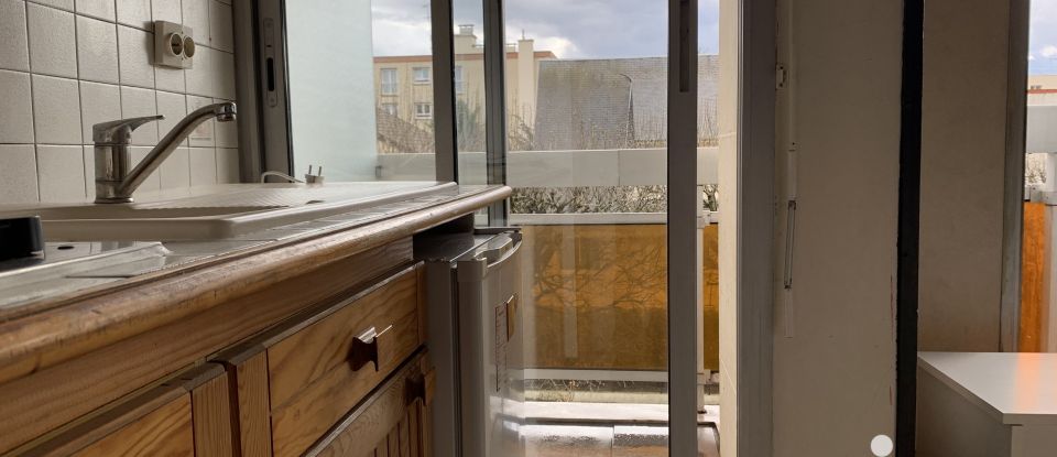 Studio 1 room of 28 m² in Saint-Maur-des-Fossés (94210)