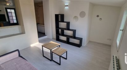 Building in Celles-sur-Belle (79370) of 97 m²