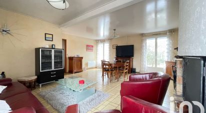 Maison 6 pièces de 114 m² à Coubron (93470)