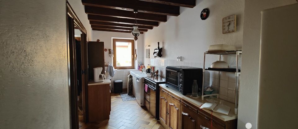 Maison rustique 5 pièces de 91 m² à Nozières (07270)