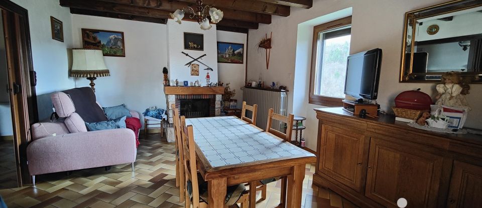 Maison rustique 5 pièces de 91 m² à Nozières (07270)