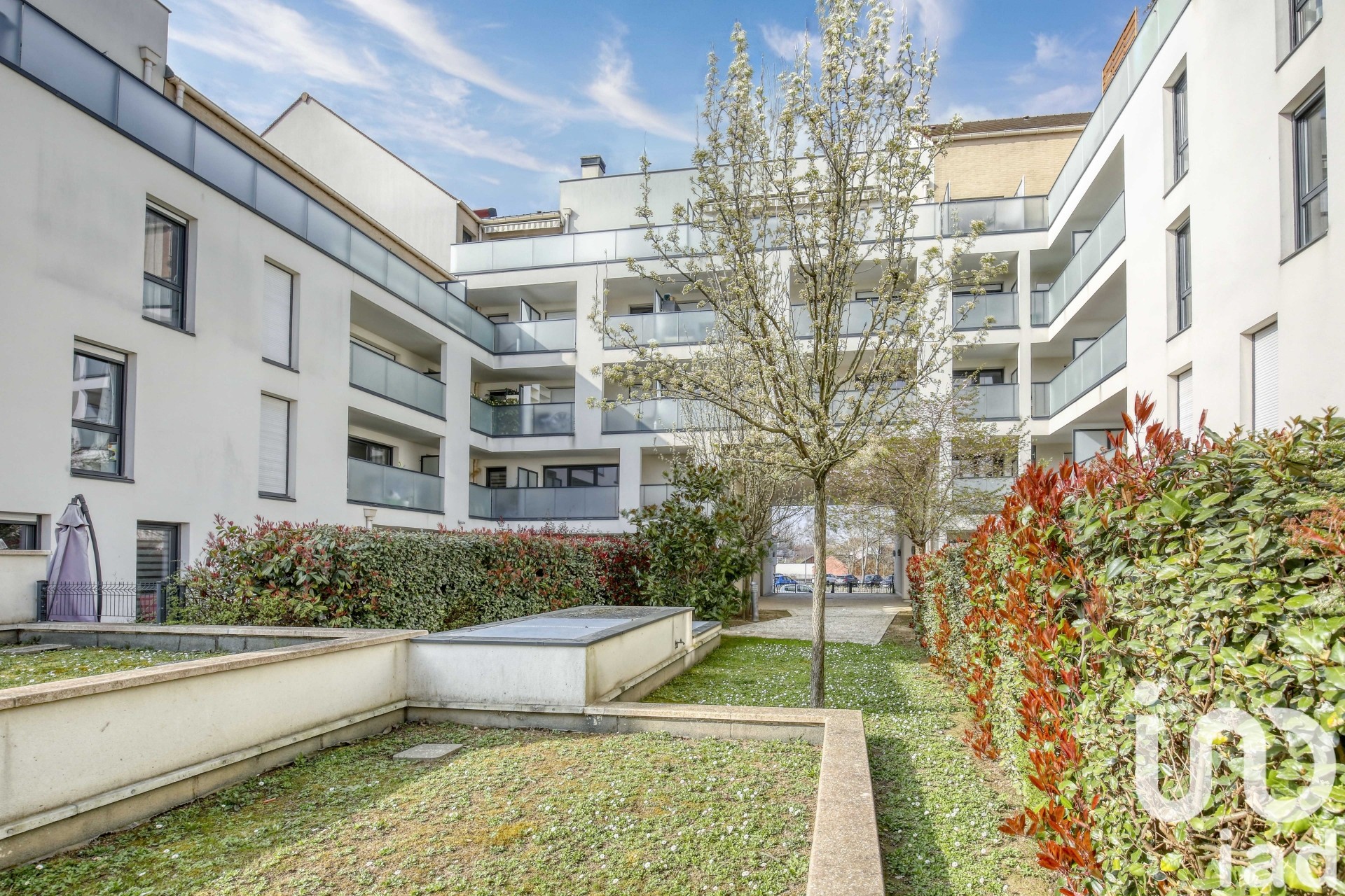 Appartement 4 Jouy-le-Moutier 80 1667180