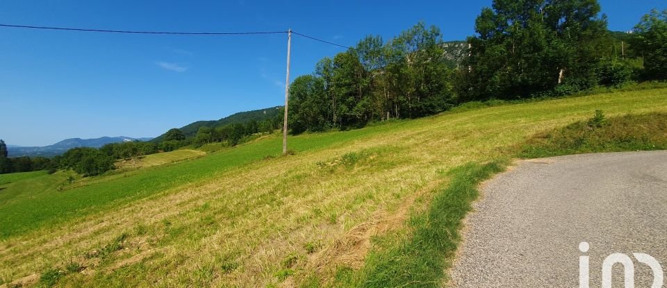 Terrain de 1 141 m² à Saint-Martin-le-Colonel (26190)