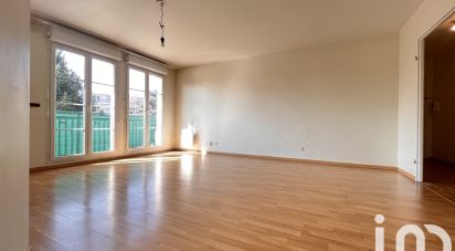 Apartment 3 rooms of 69 m² in Morangis (91420)