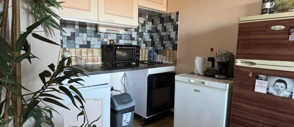Apartment 2 rooms of 33 m² in Montélimar (26200)