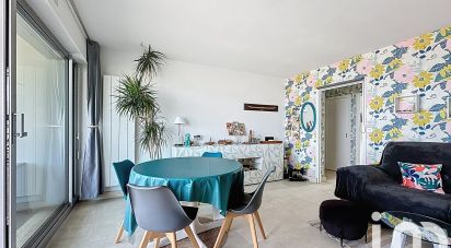 Apartment 3 rooms of 67 m² in Quiberon (56170)