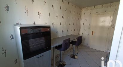 Apartment 3 rooms of 61 m² in Cholet (49300)