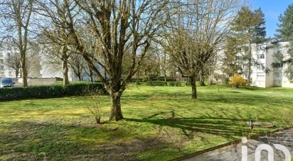 Apartment 3 rooms of 61 m² in Cholet (49300)