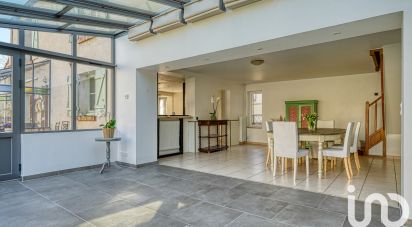 House 13 rooms of 242 m² in Verneuil-sur-Seine (78480)