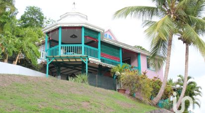 Maison 8 pièces de 213 m² à Les Trois-Îlets (97229)