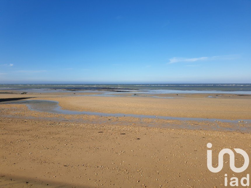 Apartment 1 room of 18 m² in Langrune-sur-Mer (14830)