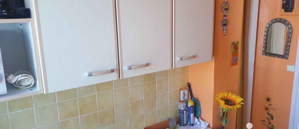 Apartment 1 room of 18 m² in Langrune-sur-Mer (14830)