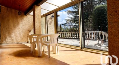 Traditional house 4 rooms of 175 m² in Mazan (84380)