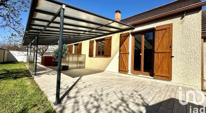 Pavilion 4 rooms of 94 m² in Verneuil-l'Étang (77390)