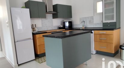 Apartment 3 rooms of 74 m² in Hyères (83400)