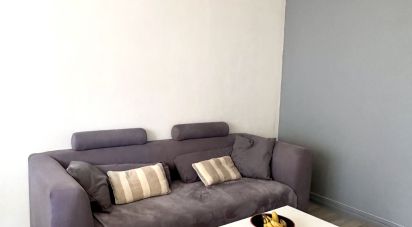 Apartment 3 rooms of 57 m² in Saint-Denis (93200)