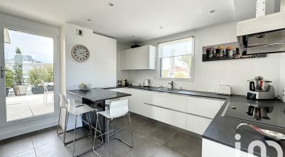 Duplex 5 rooms of 149 m² in Lyon (69004)