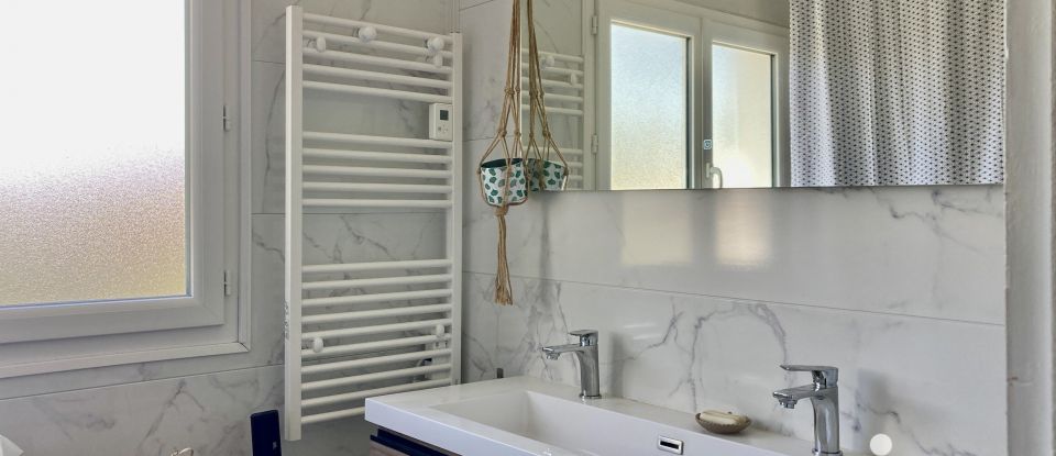 Apartment 4 rooms of 89 m² in Bouguenais (44340)