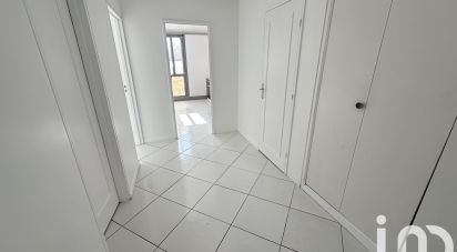 Apartment 3 rooms of 68 m² in Saint-Denis (93200)