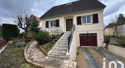 Maison traditionnelle 7 pièces de 132 m² à Rambouillet (78120)