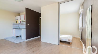 Studio 1 room of 32 m² in Évry (91000)