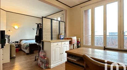 Traditional house 7 rooms of 150 m² in Bobigny (93000)