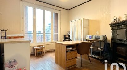Traditional house 7 rooms of 150 m² in Bobigny (93000)