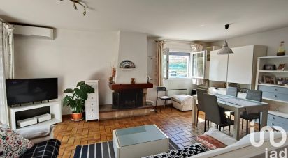 Duplex 4 rooms of 80 m² in Hyères (83400)
