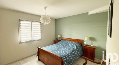 House 6 rooms of 132 m² in Bains (43370)