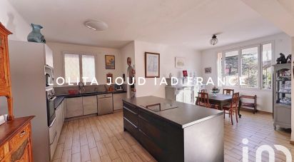 House 5 rooms of 143 m² in La Seyne-sur-Mer (83500)