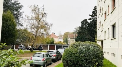 Apartment 1 room of 9 m² in La Celle-Saint-Cloud (78170)