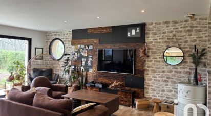 Maison d’architecte 7 pièces de 160 m² à Pleuven (29170)