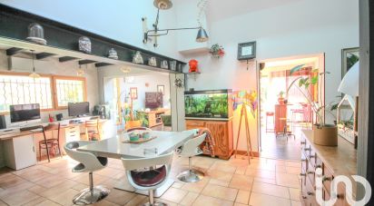 Traditional house 5 rooms of 173 m² in Saint-Faust (64110)